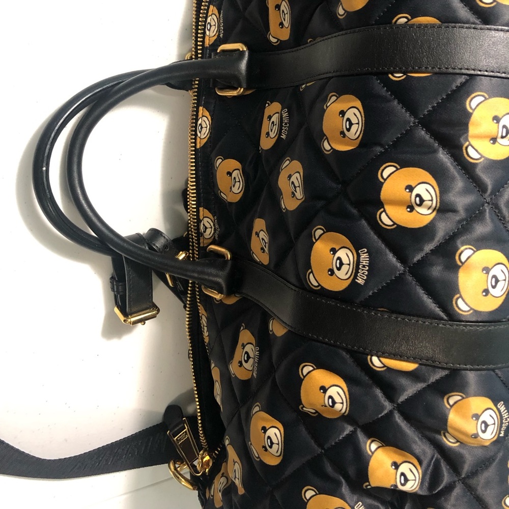 Moschino Bear Print Quilted Weekender Bag - Picture 7 of 17